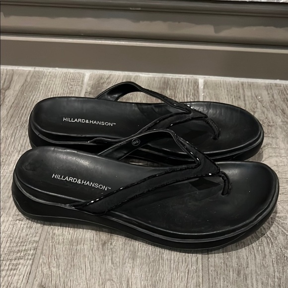 Hillard & Hanson Black Women's Thong Sandals size 8 - Picture 7 of 10